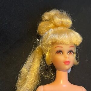 1966 Mattel, Inc Francie Doll with Blonde Growin’ Pretty Hair, Hazel Eyes